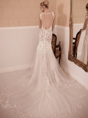 Lady in Lace Wedding Dress by Naama Navipur