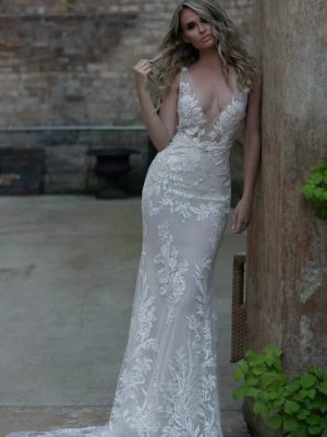 Narcissus Wedding Dress by Naama Navipur