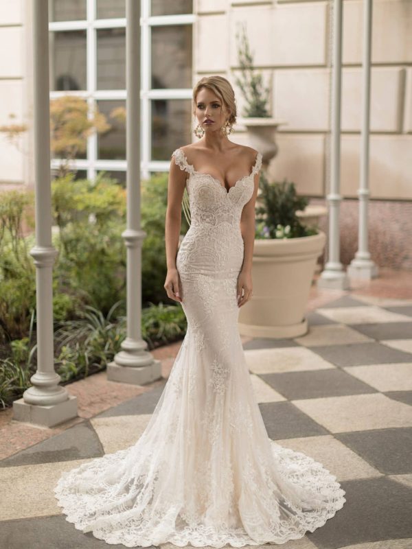 pasodoble Wedding Dress by Naama Navipur