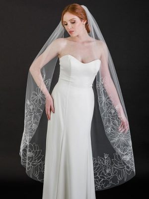 V7607 Embroidered Bridal Veil 01